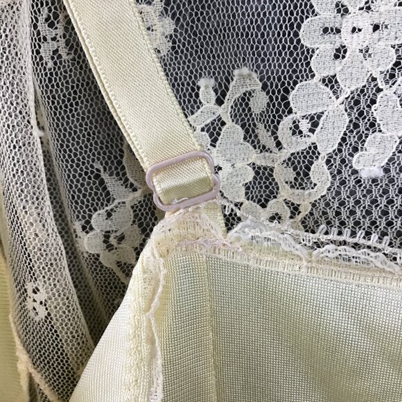 Vintage VANITY FAIR Dupont Nylon Lace Lingerie Teddy Bodysuit Size 36 - Picture 10 of 11